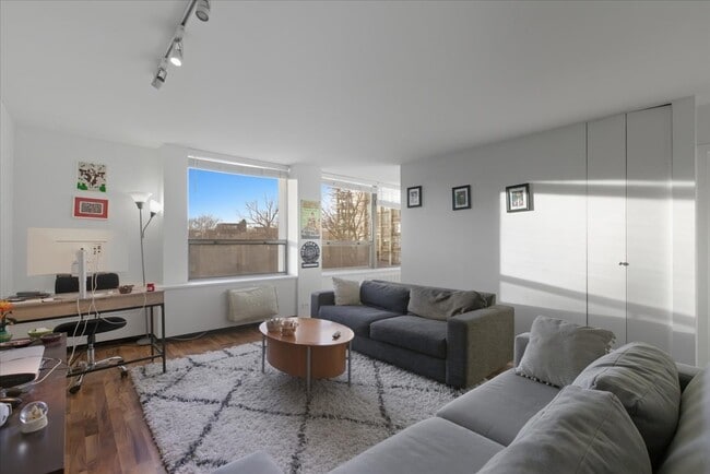 Building Photo - 1355 N Sandburg Terrace