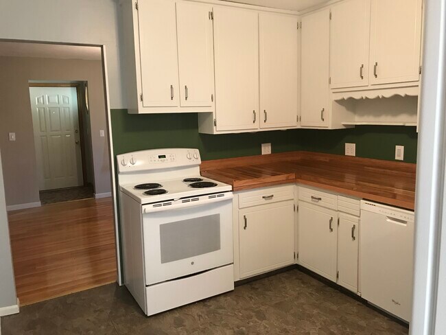 Cocina - 3370 s 81st ave