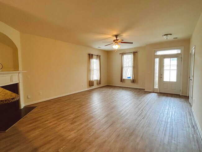 Building Photo - 337 Chesser Loop Rd