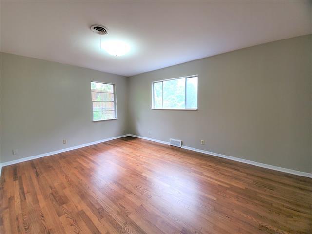 Foto del edificio - 2115 Glenwood Ln