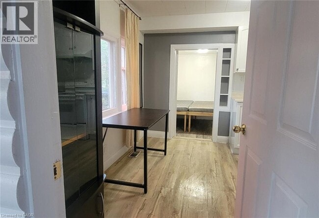 Photo du bâtiment - 153 Huber St