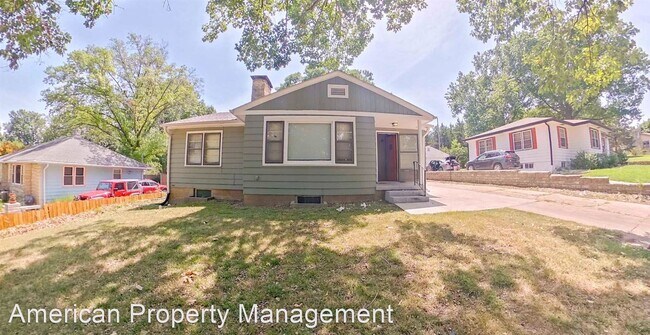 Building Photo - 5 br, 2 bath House - 1933 Montgomery Dr
