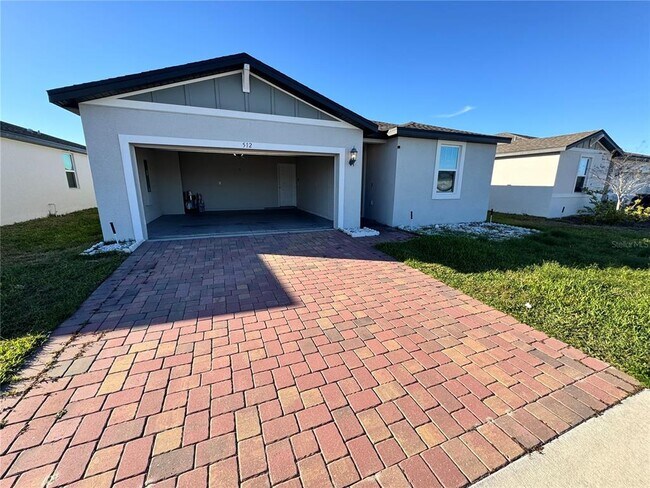 Foto del edificio - 512 Mckenna Dr