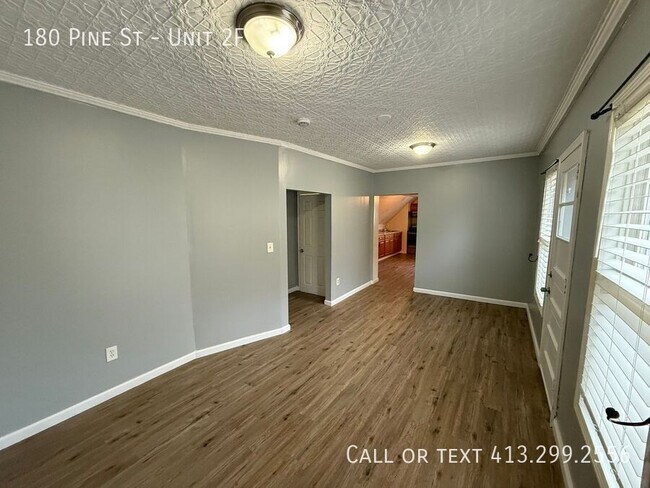 Foto del edificio - 180 Pine St