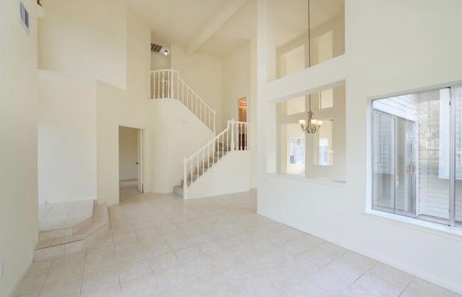 Building Photo - 10707 Williston Dr