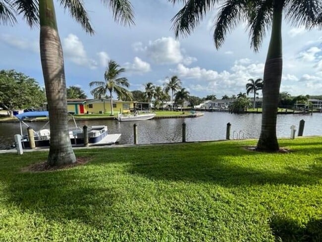 Seasonal Rental in Stuart - Seasonal Rental in Stuart House