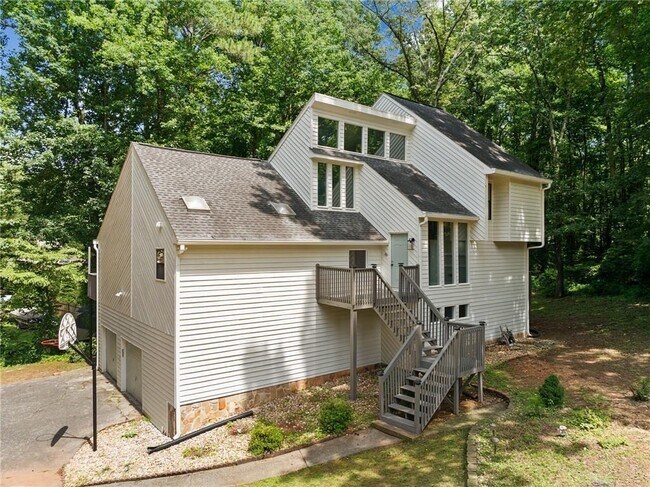 Foto del edificio - 4528 Lashley Ct NE