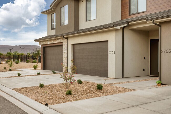 Foto del edificio - 2674 Rain Tree St