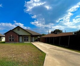 Building Photo - 1295 Harper Trl