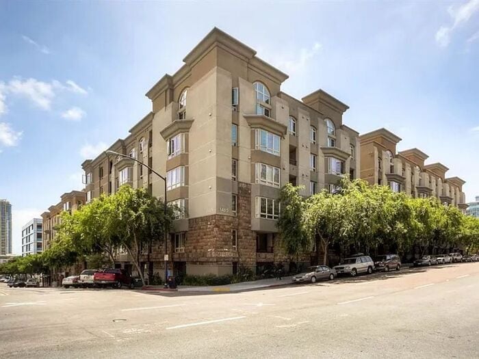 Primary Photo - Downtown San Diego Urban Oasis – Available...
