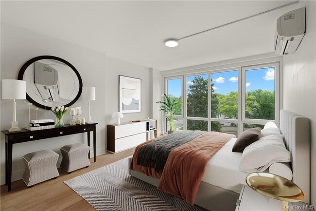 Building Photo - Ten Lyon Pl