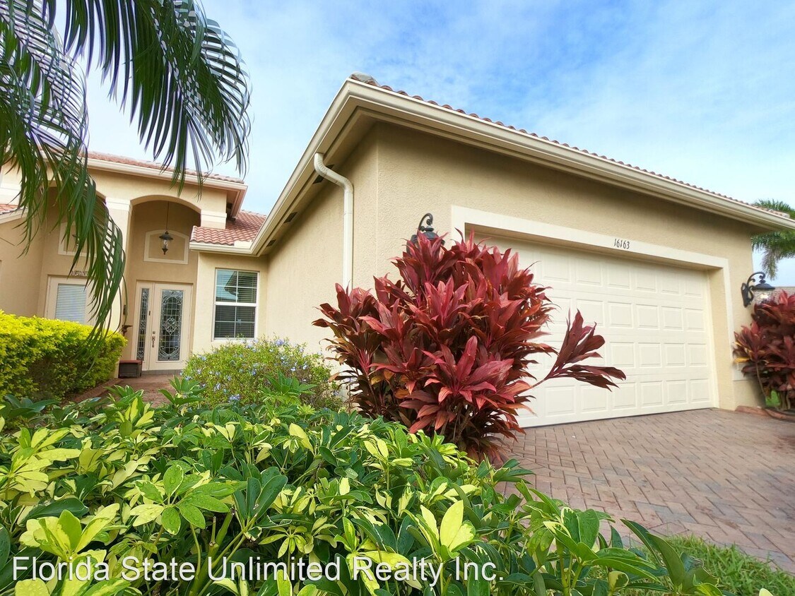 Foto principal - 3 br, 2 bath House - 16163 Amethyst Key Drive