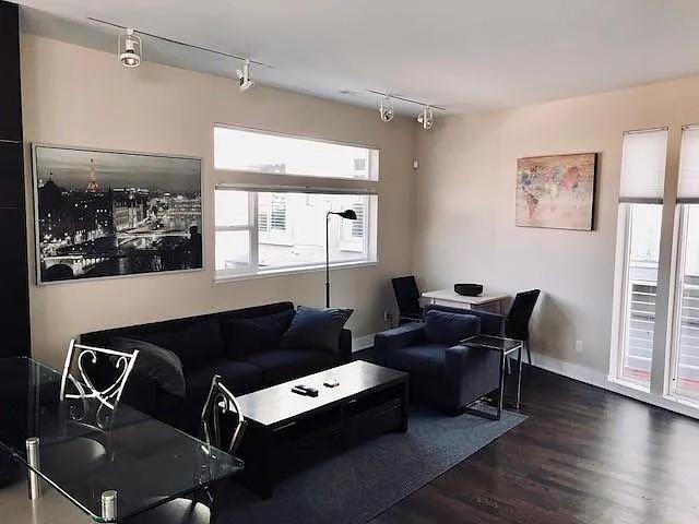 Foto del edificio - 2115 W 32nd Ave