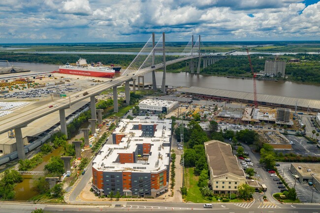 Building Photo - The Hue