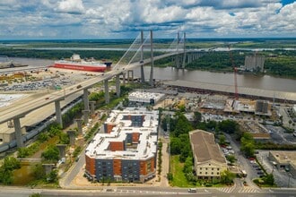 Building Photo - The Hue