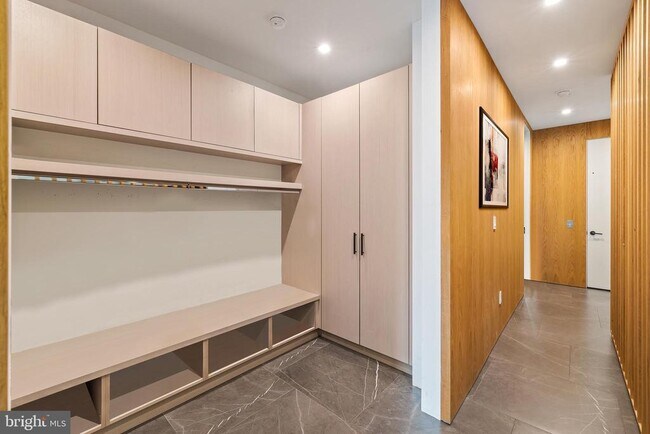 Foto del edificio - 1727 Delancey St
