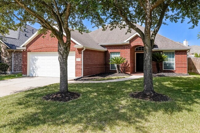 Foto del edificio - 24026 Hackberry Creek Dr
