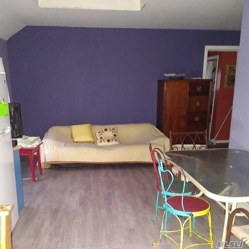 Foto del edificio - 10 Birchwood Ave