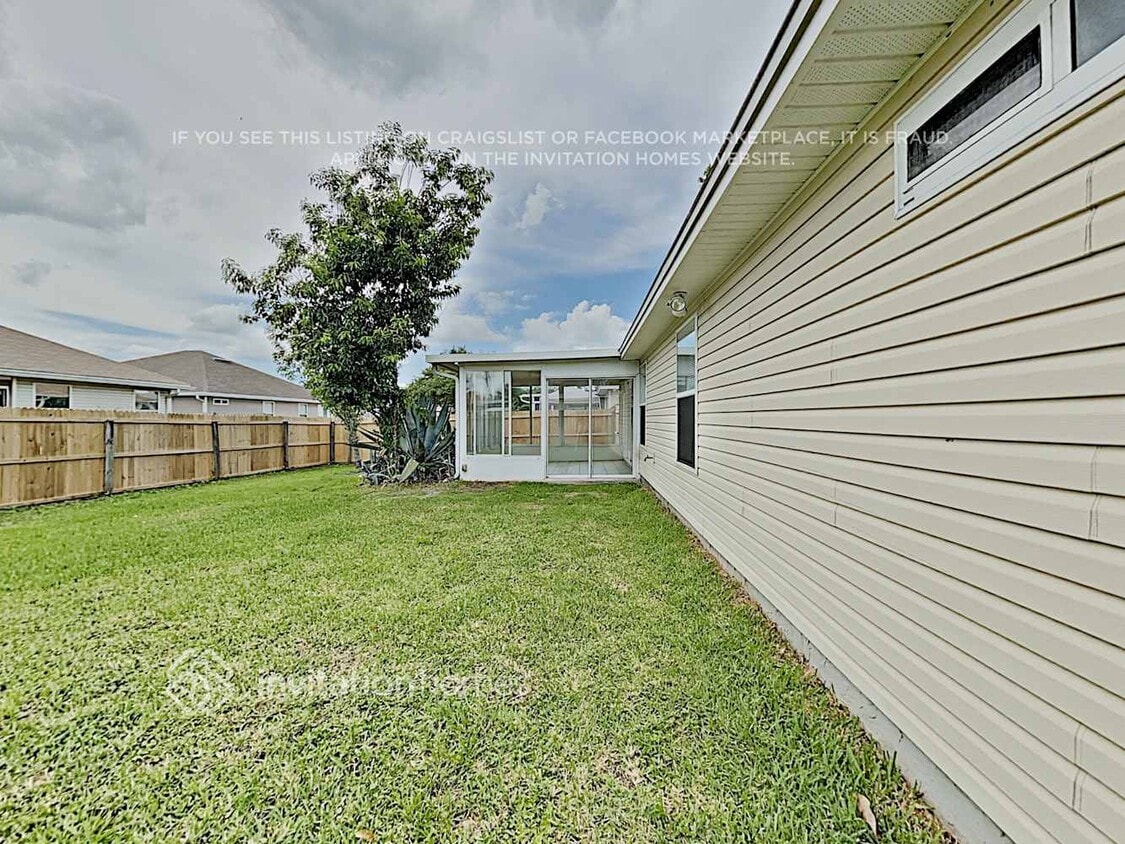 Building Photo - 11190 Wyndham Hollow Ln