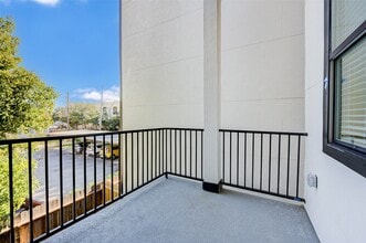 Building Photo - 1823 Prospect St