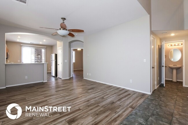 Building Photo - 1376 Angel Falls St