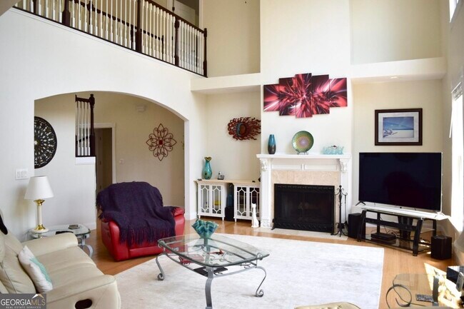 Building Photo - 2630 Waters Edge Dr