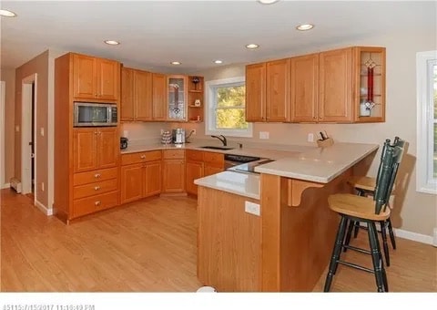 Building Photo - 151 Earls Way