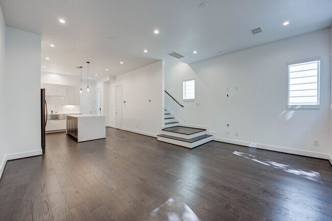 Foto del edificio - 3 Bedroom Home in the Galleria