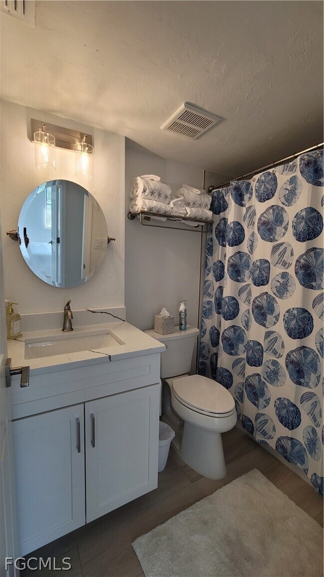 Foto del edificio - 13240 White Marsh Ln