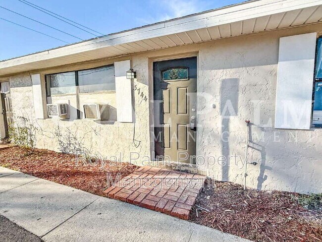 Building Photo - 3744 Estelle Ave