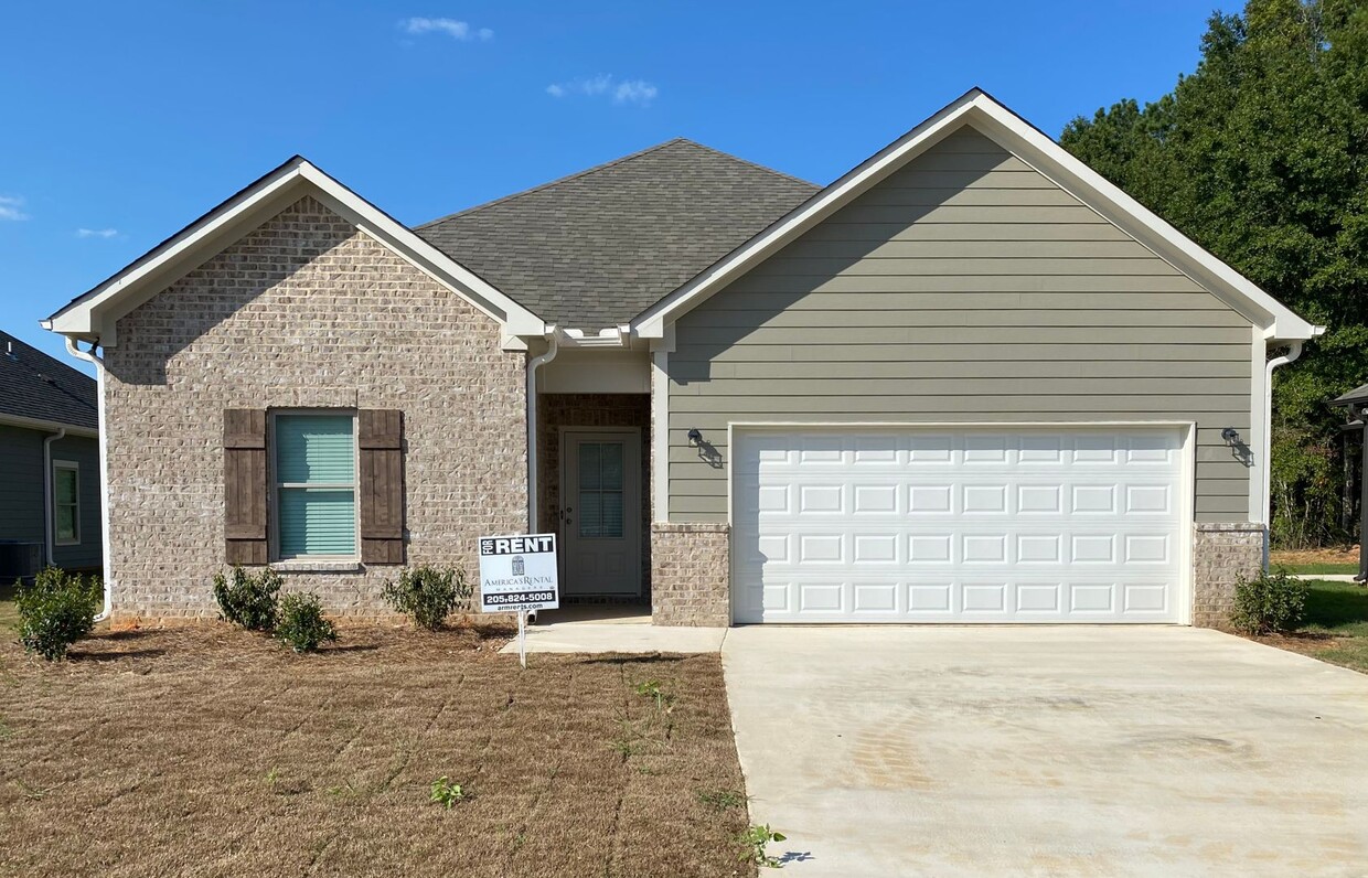 Primary Photo - New Construction Home for Rent in Clanton,...