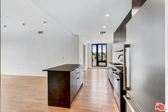 Building Photo - 10700 Tabor St