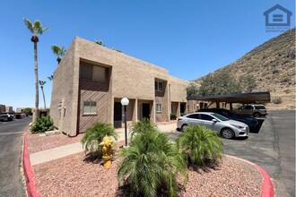 Building Photo - 1601 W Sunnyside Dr