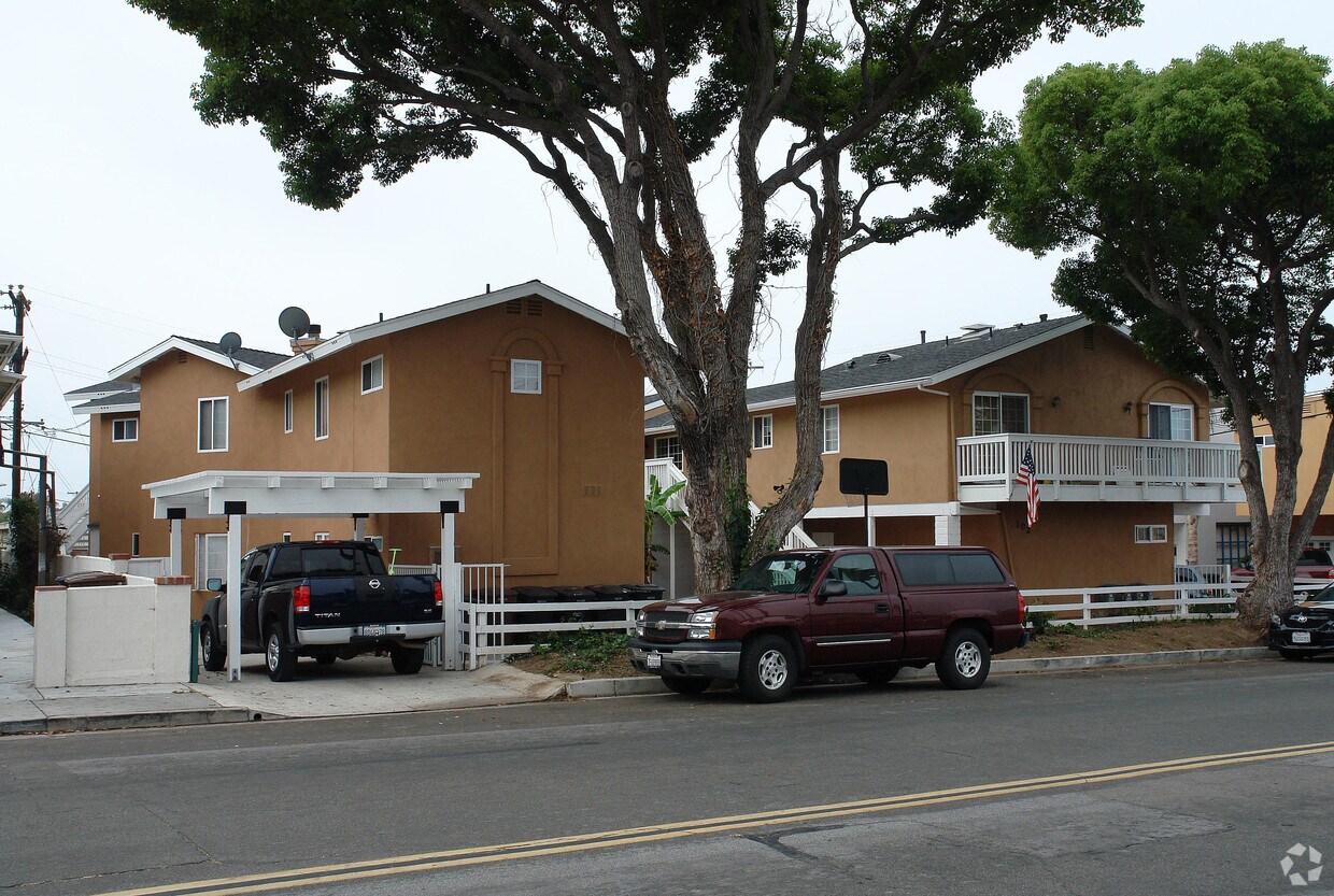 Building Photo - 102 Avenida Dolores