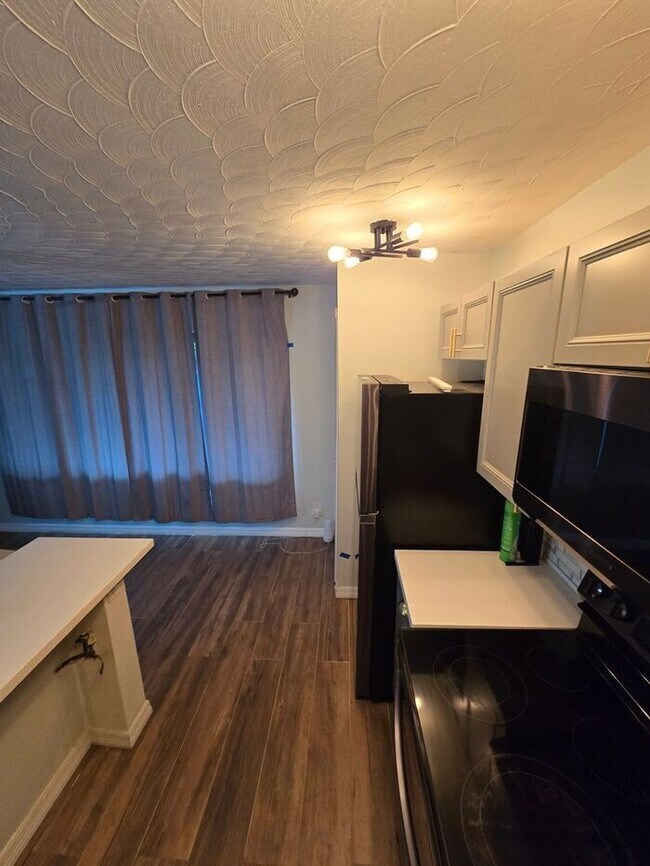 Foto del edificio - 1 Bedroom 1Bath Duplex in Fort Lauderdale ...
