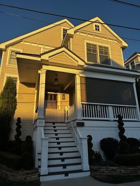 Foto del edificio - 111 N Evergreen Ave