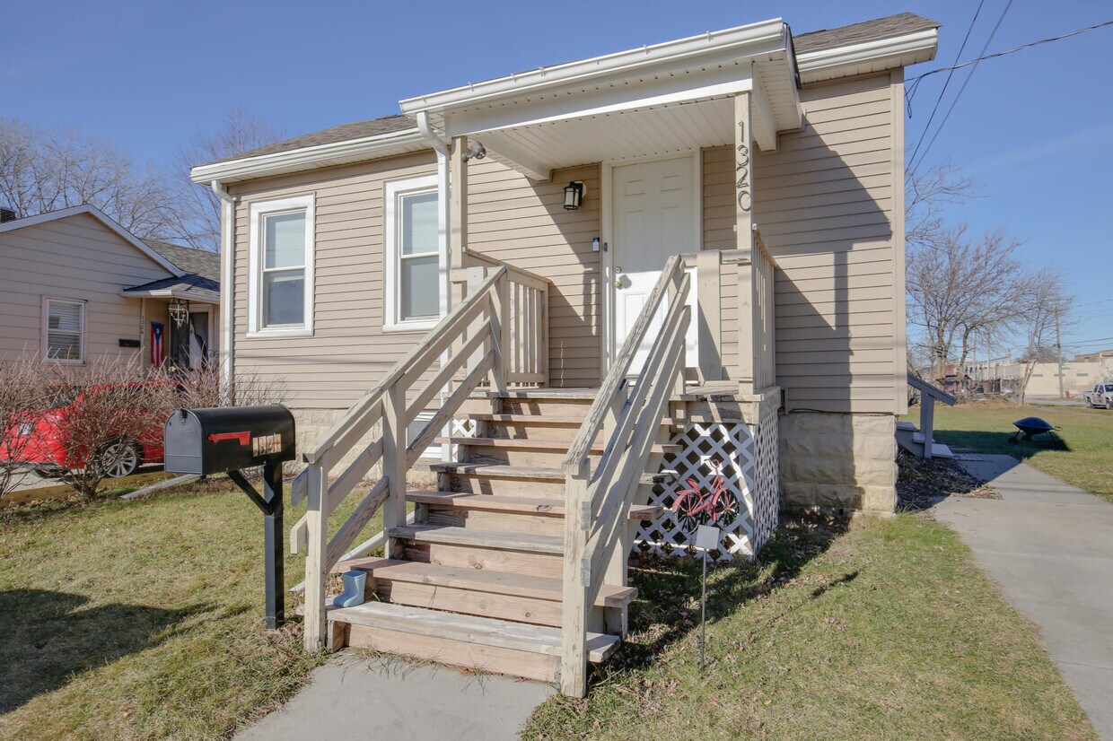 Foto principal - 1320 45th St