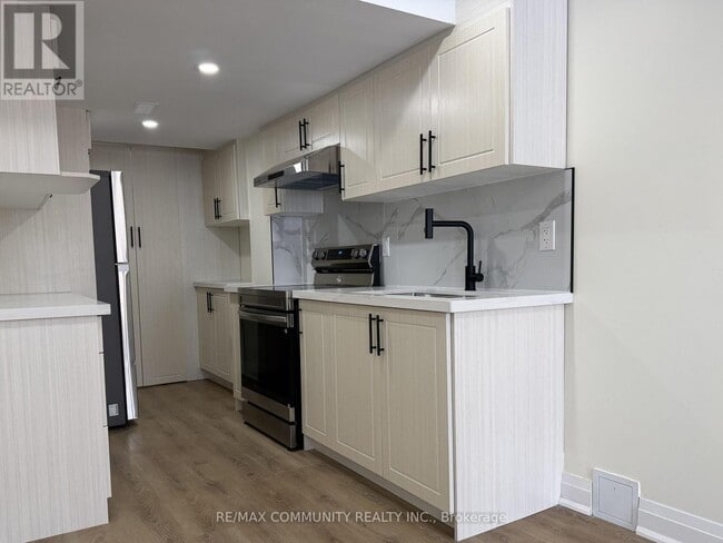 Building Photo - 3255 Turnstone Blvd