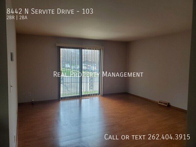 Foto del edificio - 8442 N Servite Dr