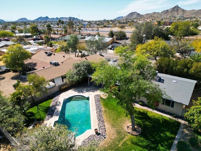 Foto del edificio - 14237 N 34th Way