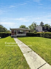 Building Photo - 2503 Maplewood Ave