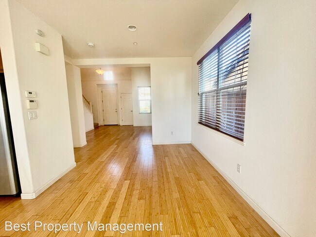 Foto del edificio - 3 br, 2.5 bath House - 454 Tulip Court