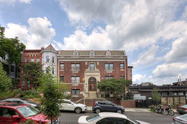 Foto del edificio - 1811 Vernon St NW
