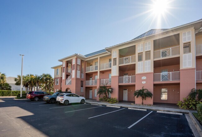 Building Photo - 225 Atlantis Cir