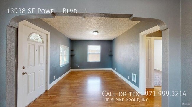 Foto del edificio - 13938 SE Powell Blvd