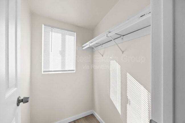 Building Photo - 3947 Angelo Ave