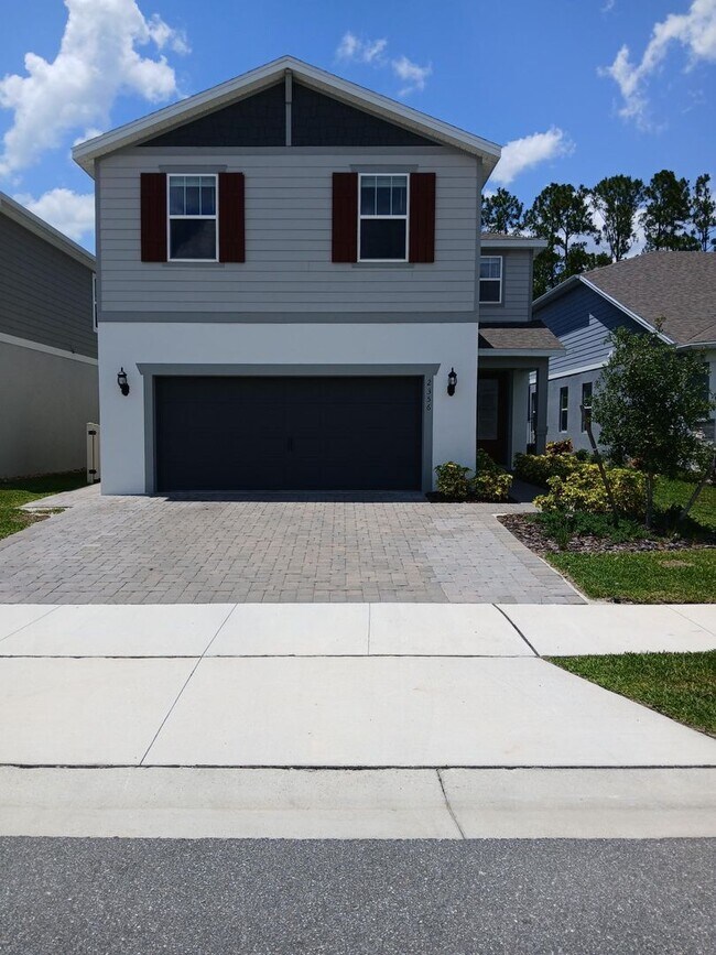 Building Photo - Spacious 5 Bedroom, 3 Bathroom in Gated Se...