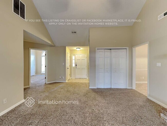 Foto del edificio - 115 Silver Springs Dr