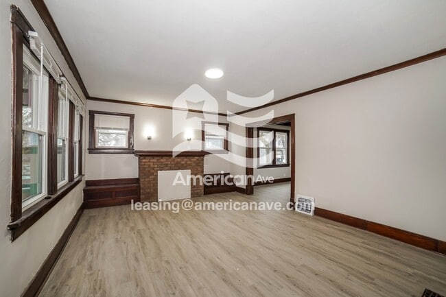 Foto del edificio - 211 W Richmond Ave