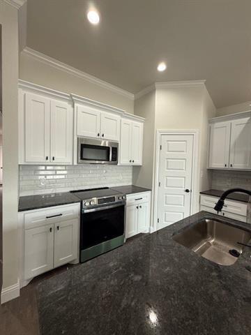 Foto del edificio - 6984 Nitin Way